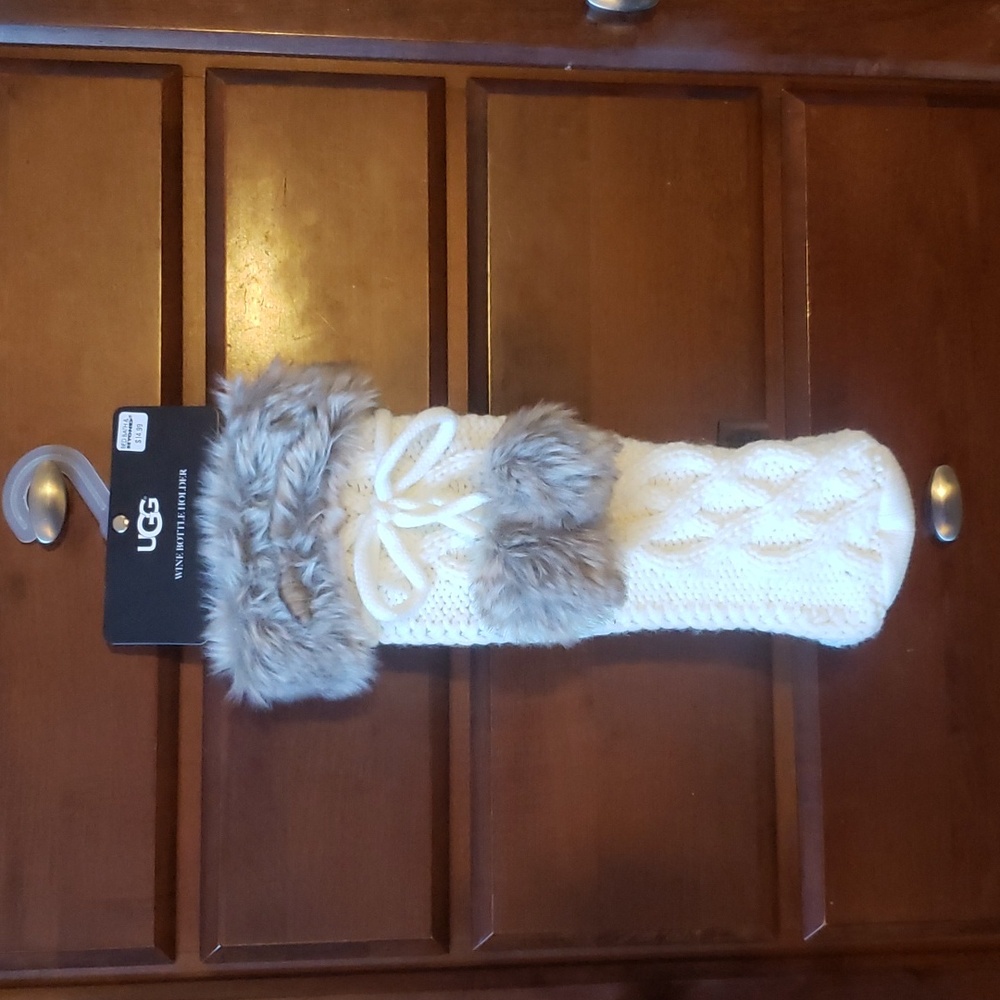 Ugg wine bottle holder
